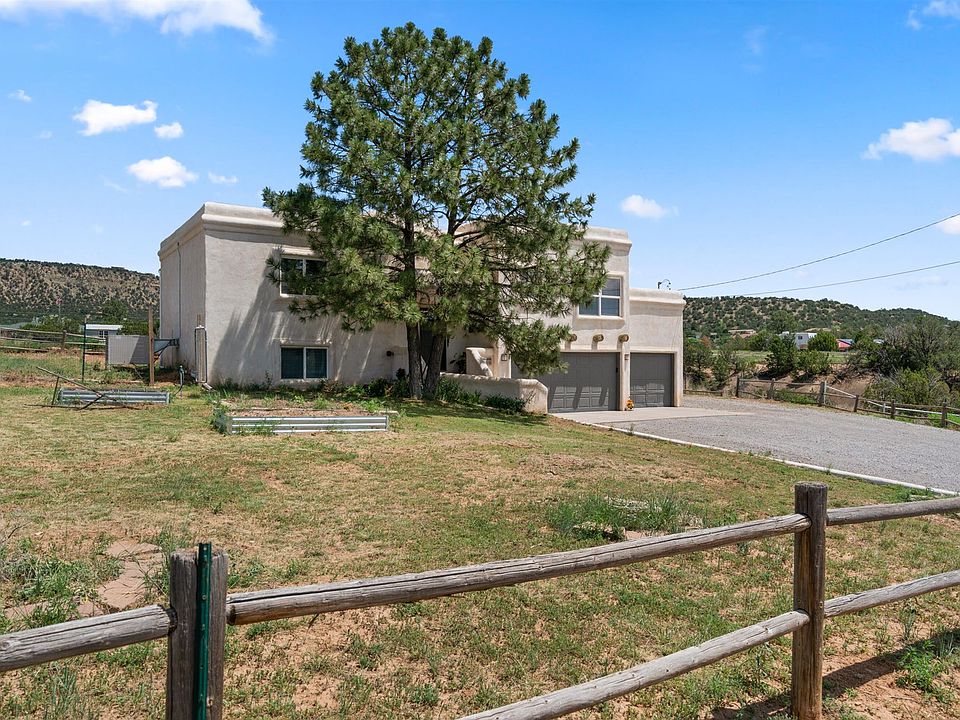 1st image of 131 Shady Oak Cir