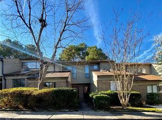 8059 Charter Oak Ln, Charlotte, NC