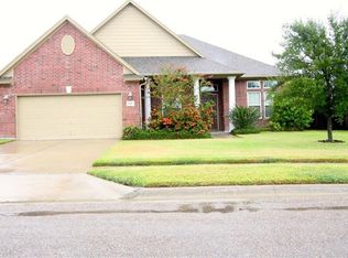 6142 Saint Denis St, Corpus Christi, TX 78414