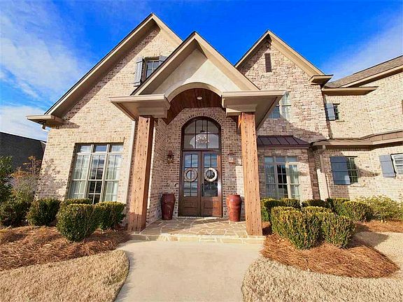 3rd image of 343 Lake Village Dr