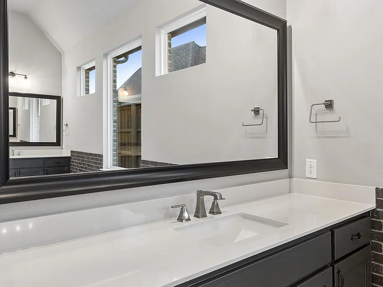 4630 Summerville Ln — Photo 11