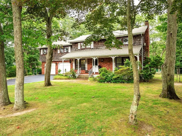 162 Jamaica Ave, Medford, NY 11763