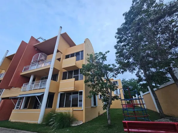 State Highway 693 Cond Gold Villas #4-304, Vega Alta, PR 00692