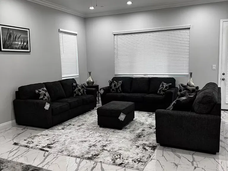1377 S Idyllwild Ave #1 — Photo 14