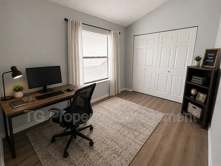154 Governor St — Photo 11