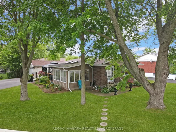 11 King St, Fort Erie, ON L2A 3Z3