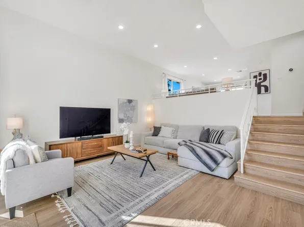 19545 Sherman Way Unit 90, Los Angeles, CA 91335