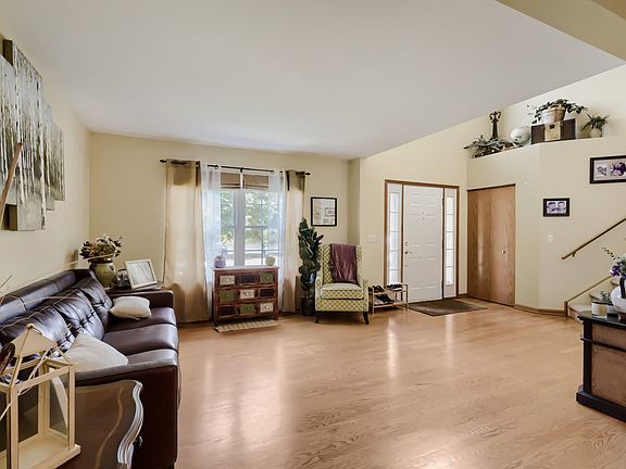 5th image of 3137 Bennett Pl