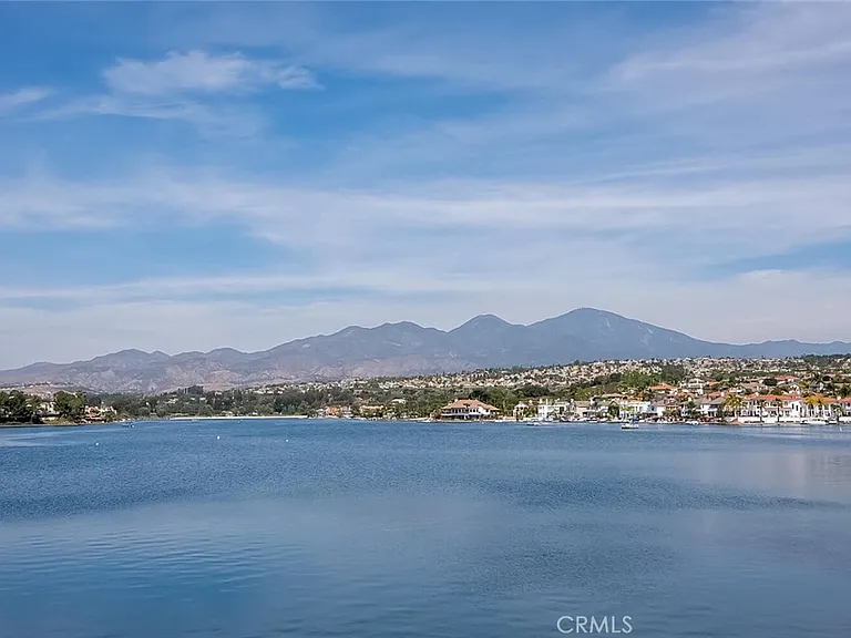 11 Paloma Dr — Photo 26