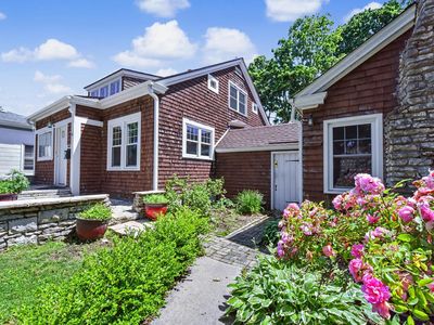 1213 College AVENUE, Racine, WI, 53403