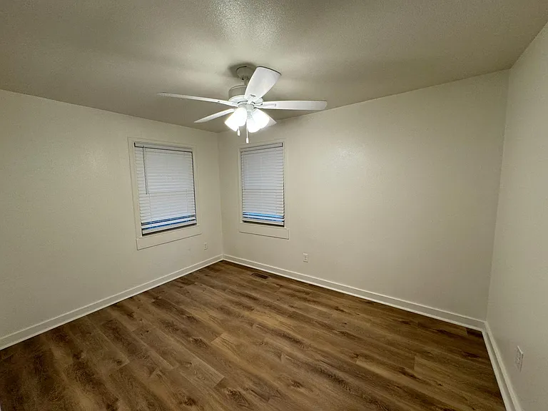 606 S Maple St — Photo 6