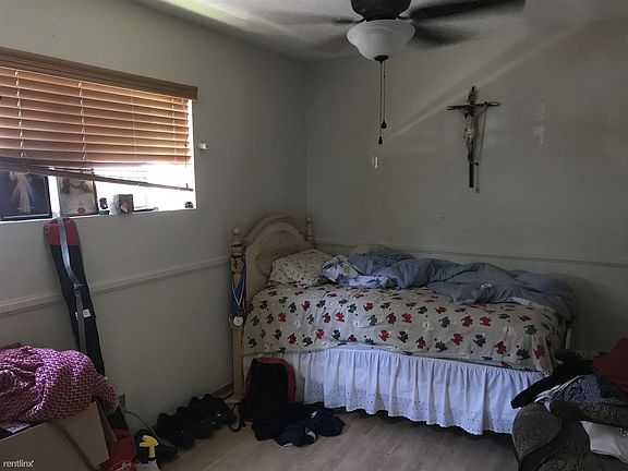 2nd image of 22404 Joliet Ave