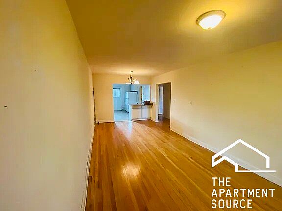 5th image of 3930 N Keeler Ave APT 2A