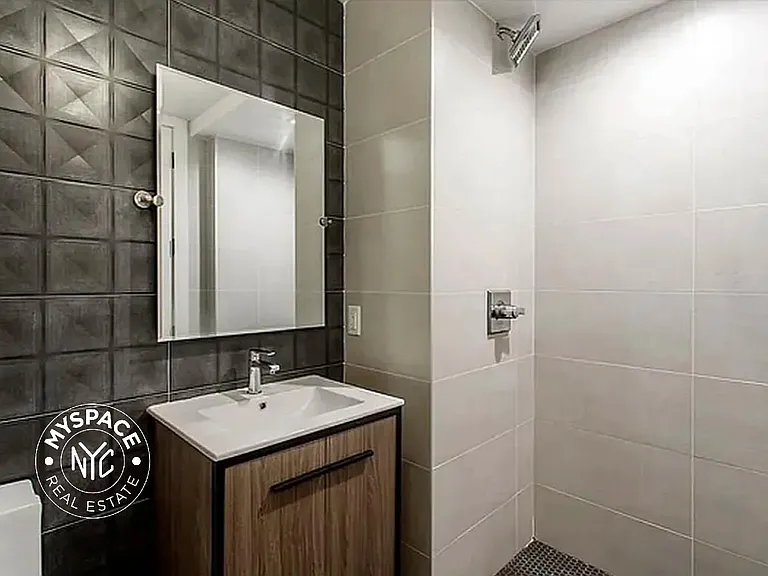 2021 Farragut Rd #3C — Photo 8