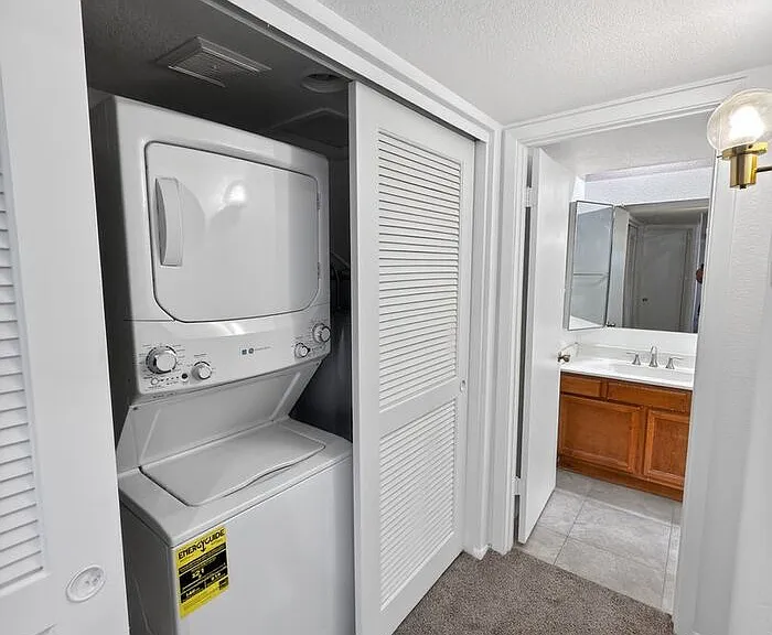 1905 E University Dr #219-E — Photo 34