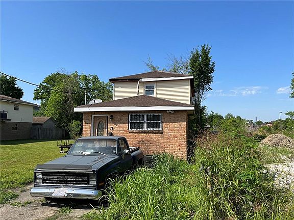 4th image of 6423 Urville St