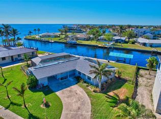 250 Bangsberg Rd SE, Port Charlotte, FL 33952