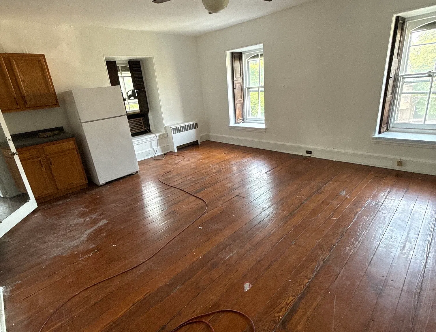 Studio, 400 sqft, $895 — Photo 2