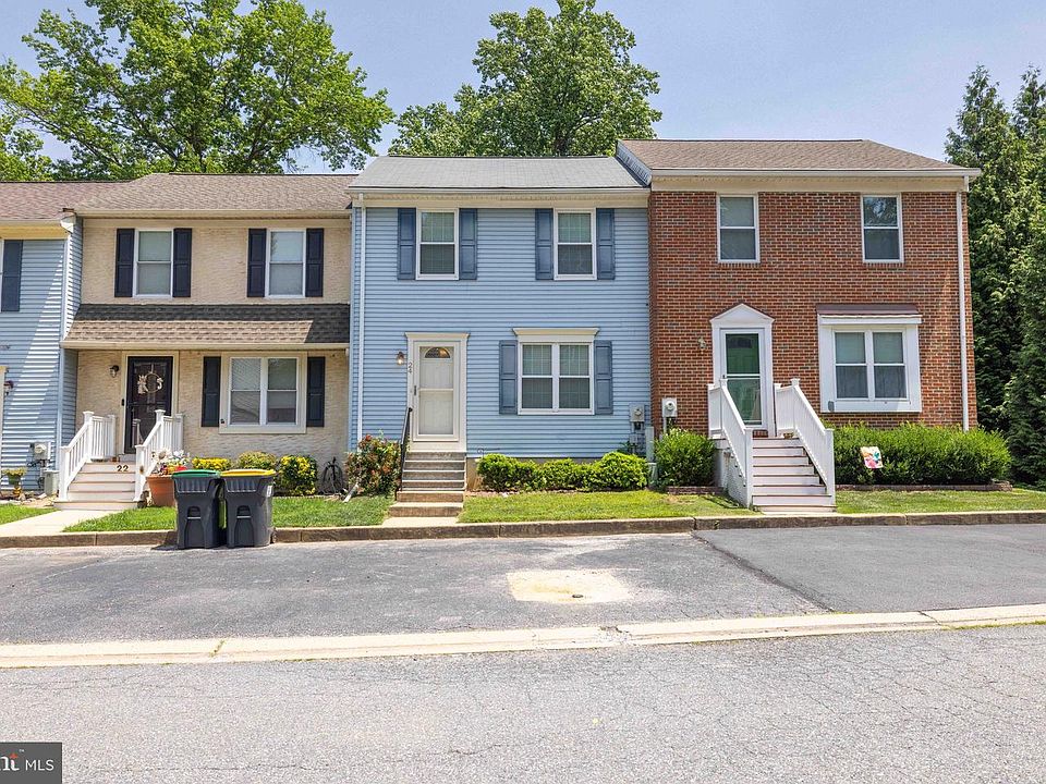 1st image of 24 Carolina Ct