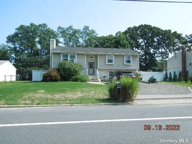 345 Randall Rd, Ridge, NY 11961 | Zillow