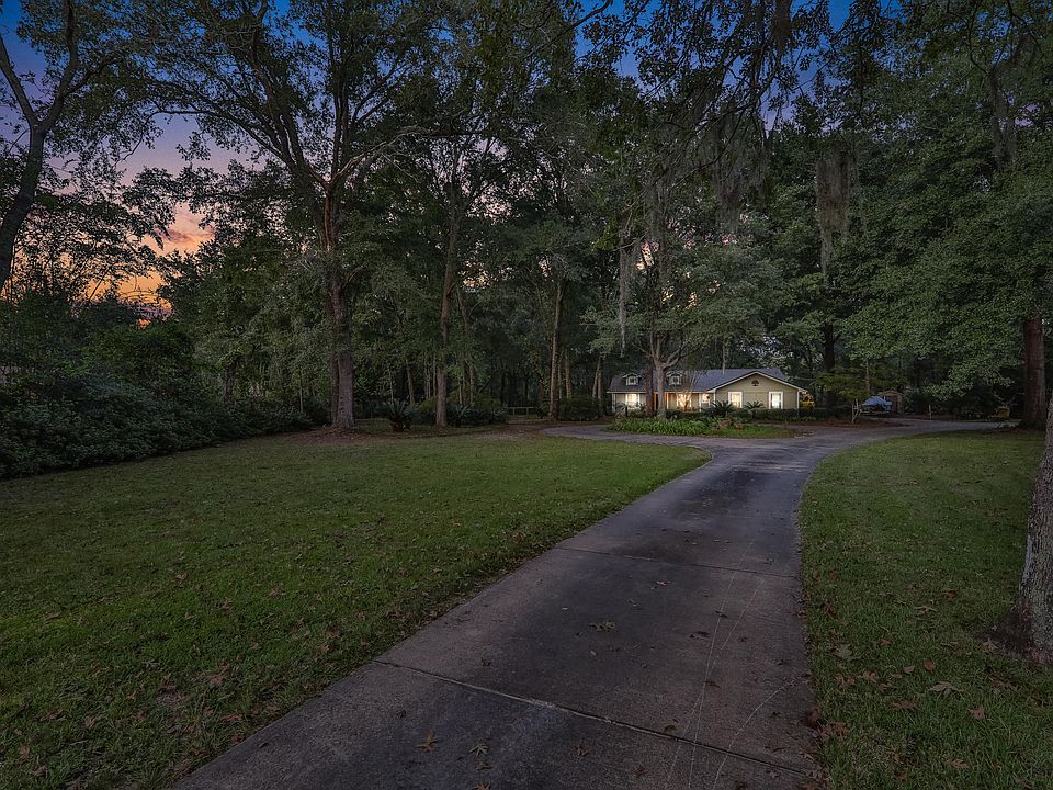 1st image of 2839 Mistletoe Ct