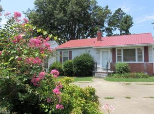 1808 W Rotary Dr, High Point, NC 27262