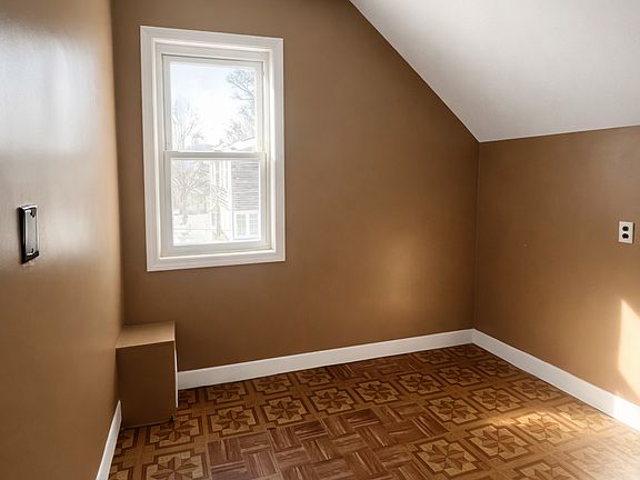 3rd image of 14 Spruce St #2