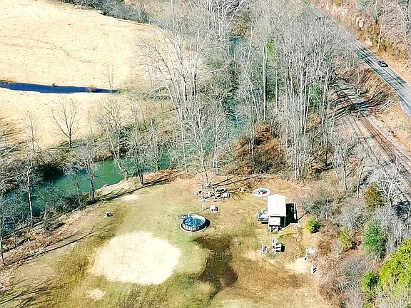 5th image of 11210 Riverview Rd