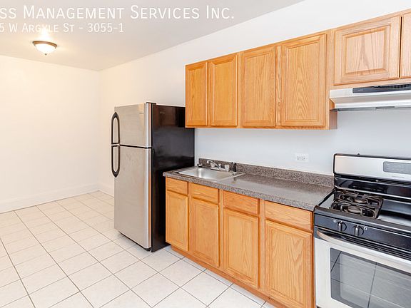 2nd image of 3055 W Argyle St APT 1