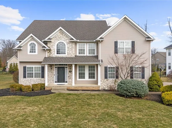 7599 Estate Ave, Hudson, OH 44236