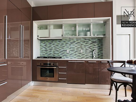 4th image of 75 Wall St APT 38F