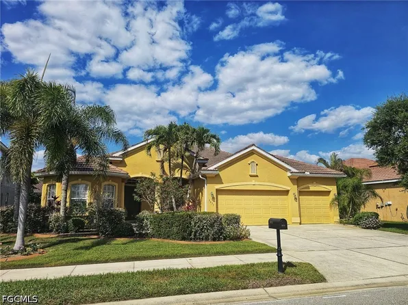 3033 Via Rialto St, Fort Myers, FL 33905