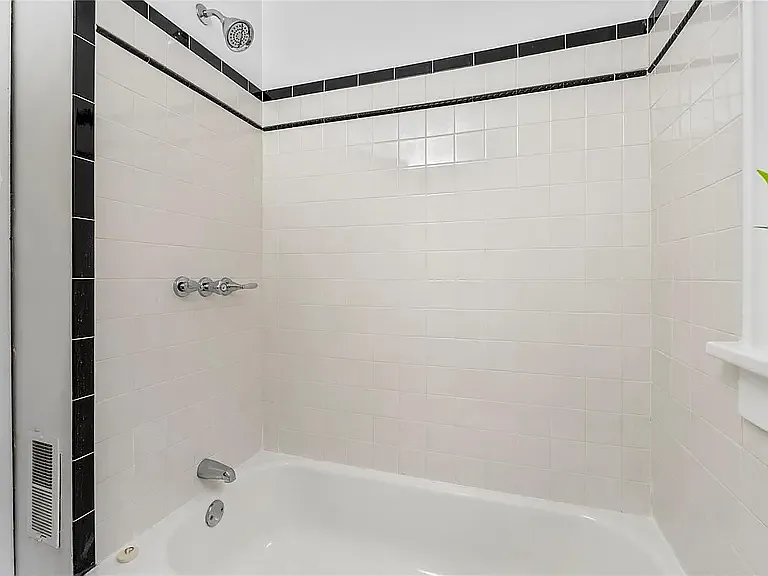 2120 Portis Ave #1F — Photo 14