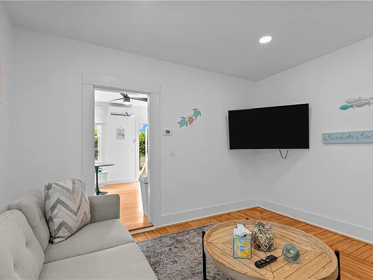 13 Sherman St #1 — Photo 11