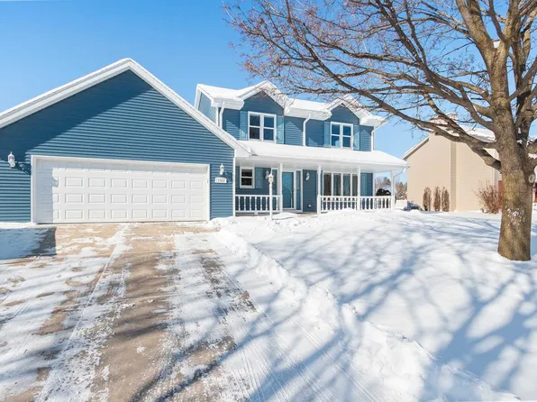 1081 Pawn Dr, Green Bay, WI 54313