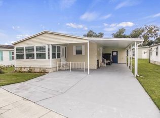 6015 Presidential Cir, Zephyrhills, FL 33540