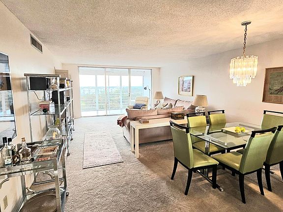 2nd image of 575 Oaks Ln APT 1010