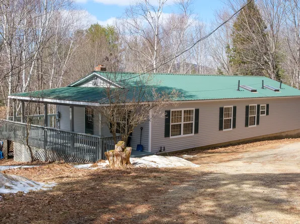 16 Jackson Ln, Norway, ME 04268
