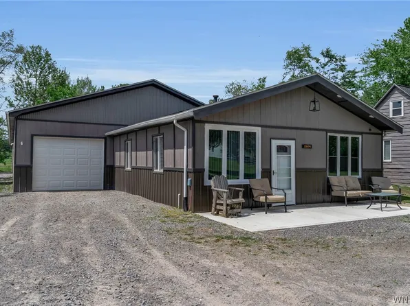 12694 Creek Rd, Sardinia, NY 14134