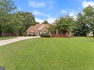 302 Jubilee Cir, Bonaire, GA 31005