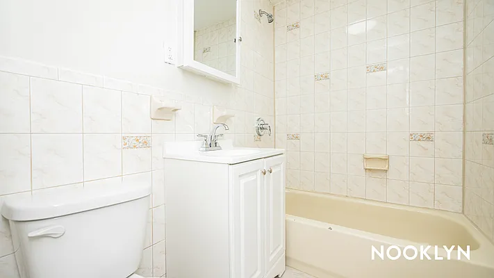 Rented by Nooklyn NYC LLC | media 23