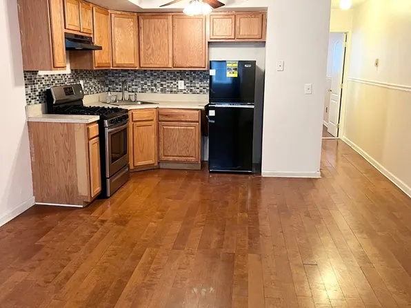 35 Chesterfield Ln Floor 1, Staten Island, NY 10314