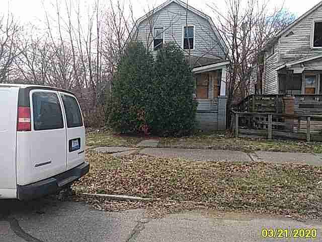 4737 Hurlbut