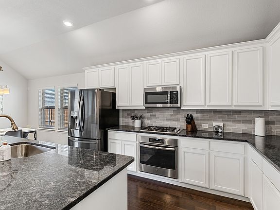 5th image of 4139 Starlight Creek Ln