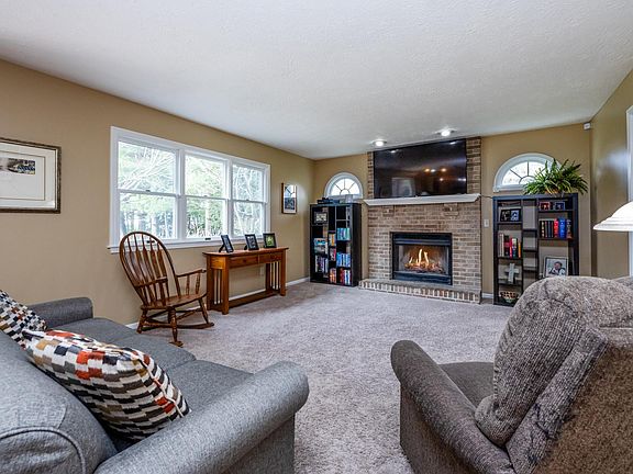 5th image of 51855 Deer Trail Ct