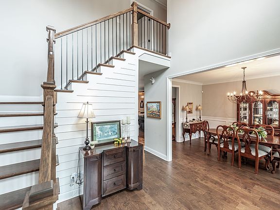 3rd image of 1184 Wicke Rd