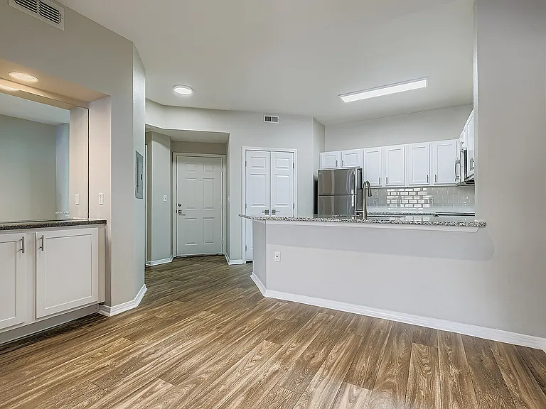 13606 Ashbrook Hts. #103 Snowcloud - Print Quality - 005 - 07 Breakfast Area