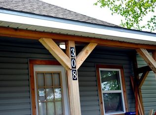 308 S West Walnut St, Cherryvale, KS 67335