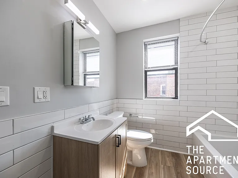 6148 N Francisco Ave — Photo 13