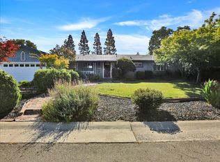 2410 Bridle Path Ln, Sacramento, CA